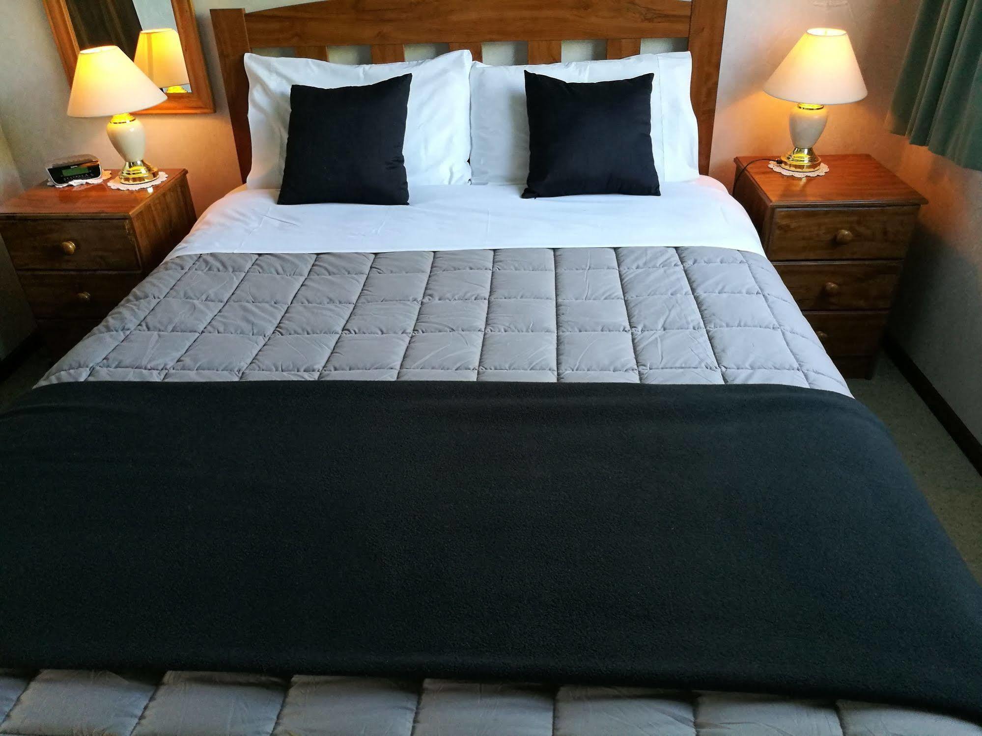 Hacienda Motel Invercargill Extérieur photo