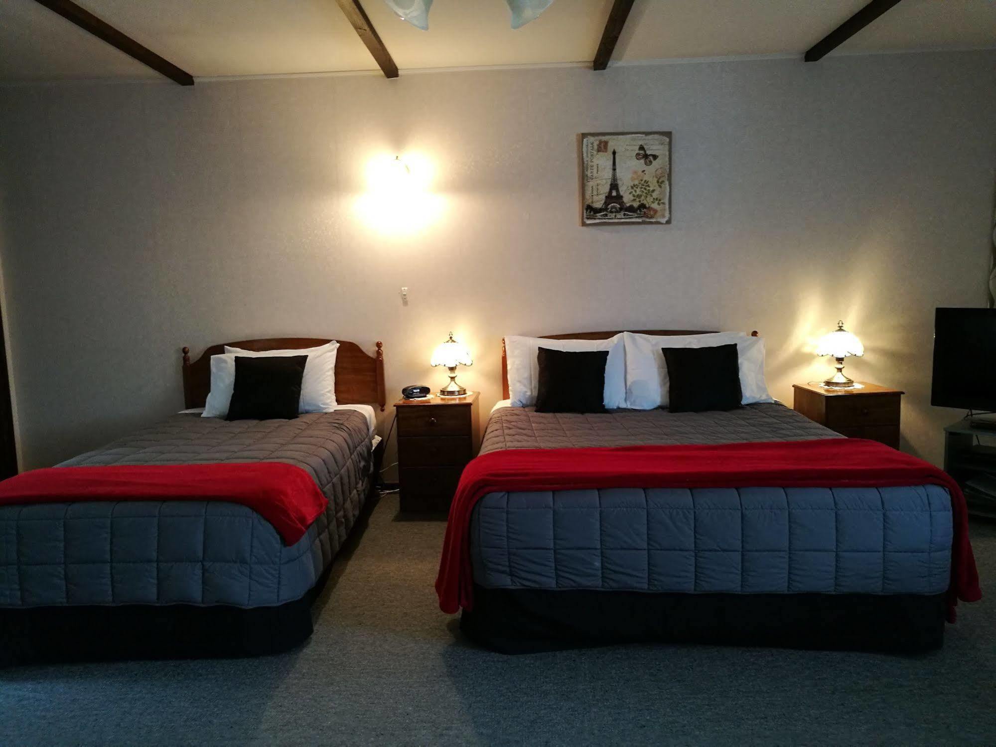 Hacienda Motel Invercargill Extérieur photo